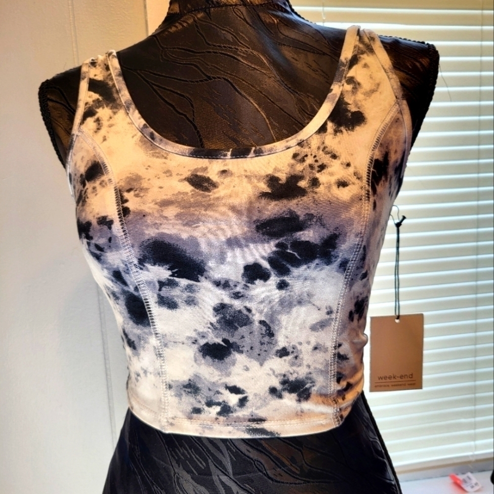 NWT Week-end Bra Med Tie Dye sports no padding